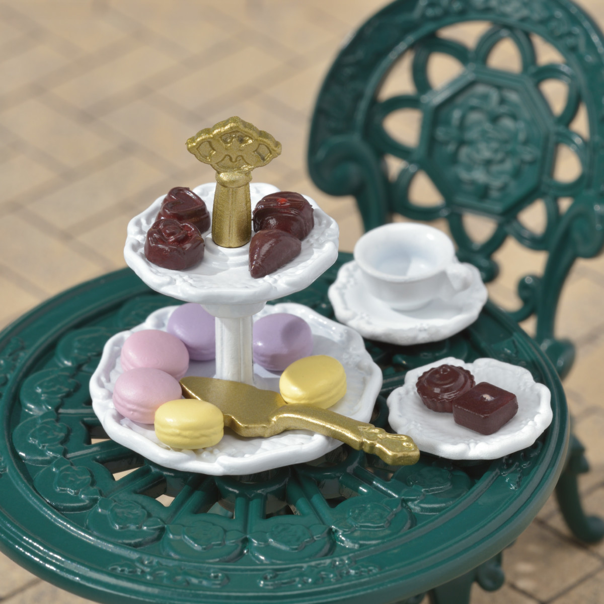 Alternative view of Tea Treats Set | and Series